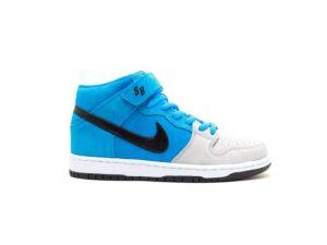 Синий герой, Чёрный-волчий серый