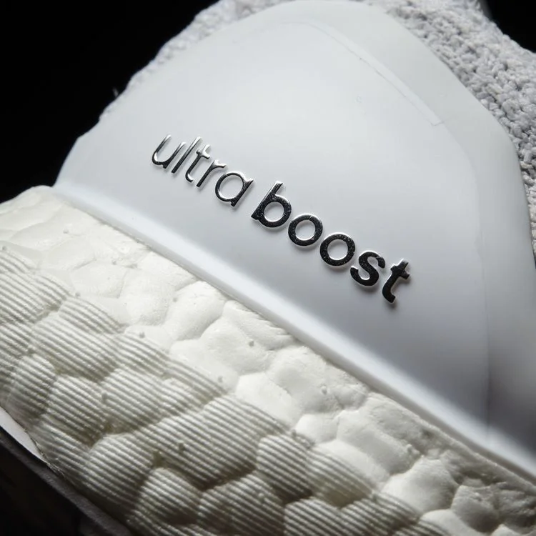Кроссовки Adidas UltraBoost 3.0 J 'Triple White'