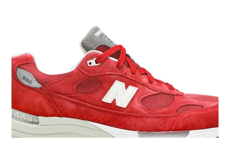 Кроссовки Kith x New Balance 992 Made in USA 'Kithmas Collection - Team Red'