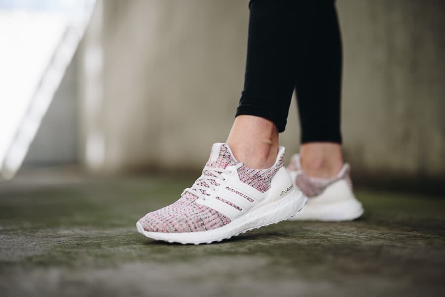 Кроссовки Wmns adidas UltraBoost 4.0 Pink Static