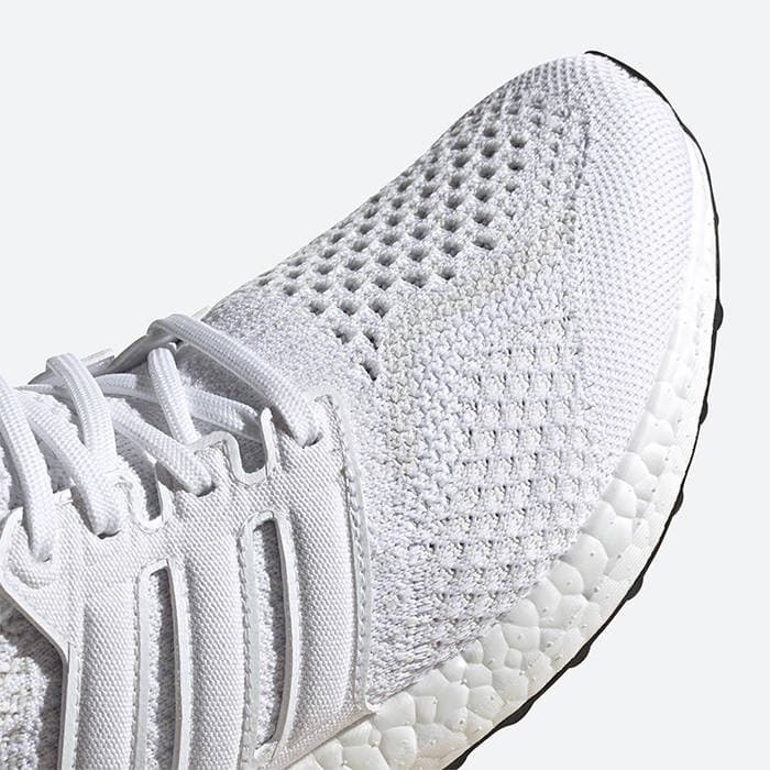 Кроссовки Wmns adidas UltraBoost 5.0 DNA Triple White