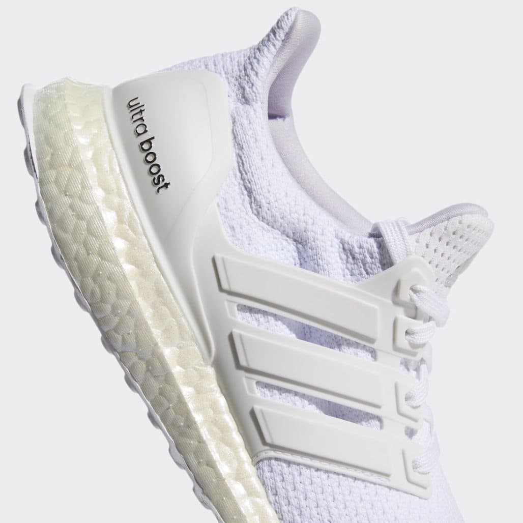 Кроссовки Wmns adidas UltraBoost Aged Boost – Triple White