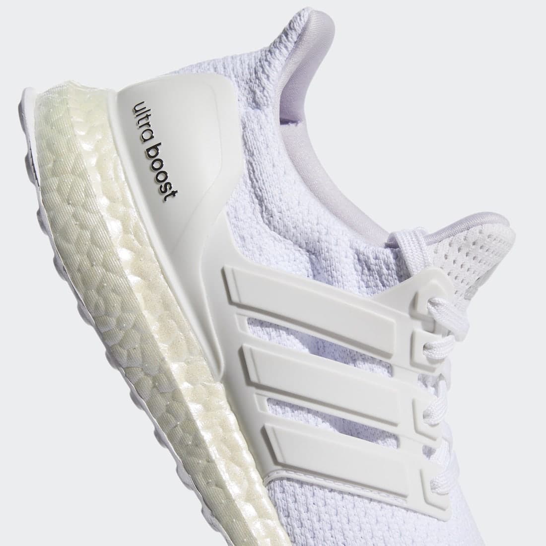 Кроссовки Wmns adidas UltraBoost DNA Cloud White