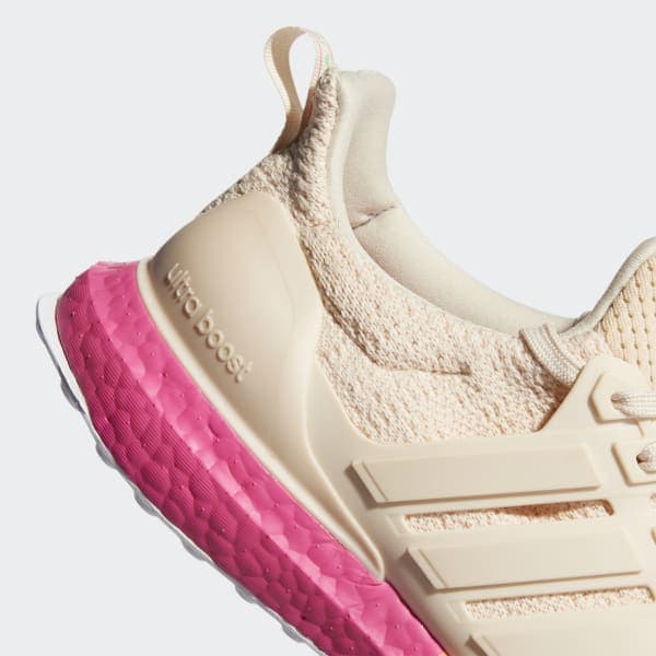 Кроссовки Wmns adidas UltraBoost DNA Linen