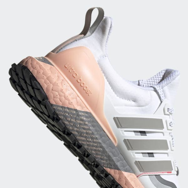 Кроссовки Wmns adidas UltraBoost Guard White Grey