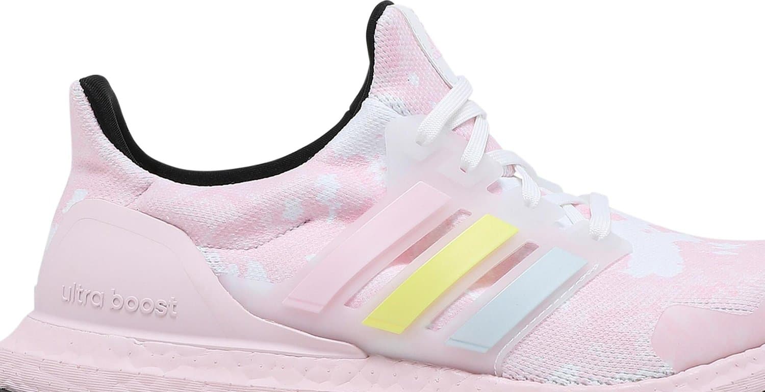 Кроссовки Wmns adidas UltraBoost Pastel Pink
