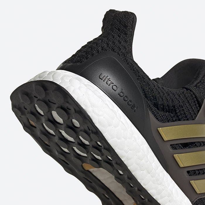 Кроссовки Wmns adidas Ultraboost 4.0 DNA Black Gold Metallic