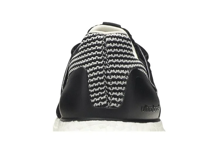 Кроссовки Stella McCartney x adidas Wmns UltraBoost 'Black Granite'