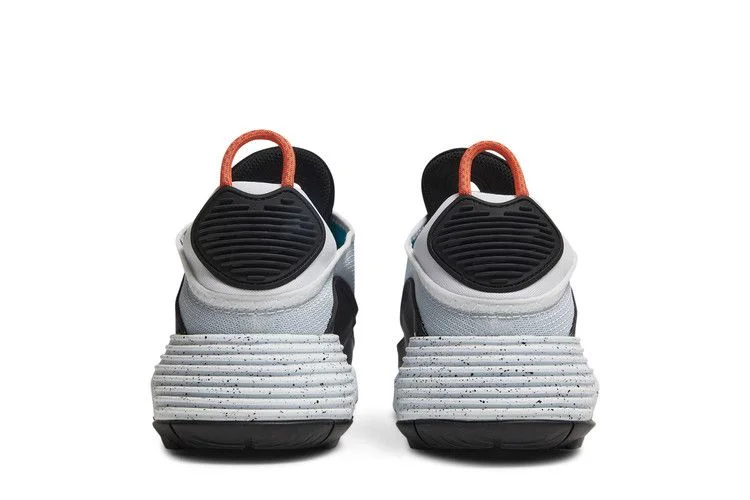Кроссовки Nike Air Max 2090 'White Turf Orange Speckled'