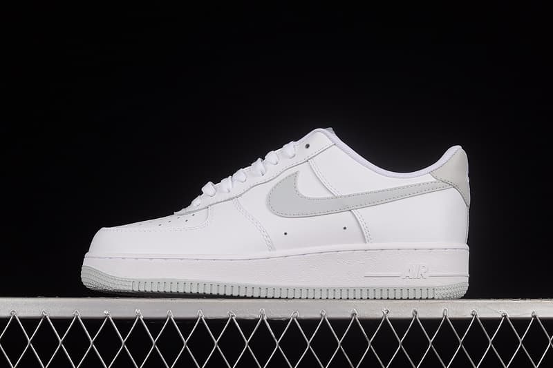 Кроссовки Nike Air Force 1 ’07 White Pure Platinum