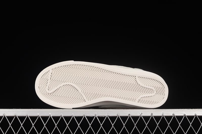 Кроссовки Nike Blazer Low Vintage ’77 Psychic Blue