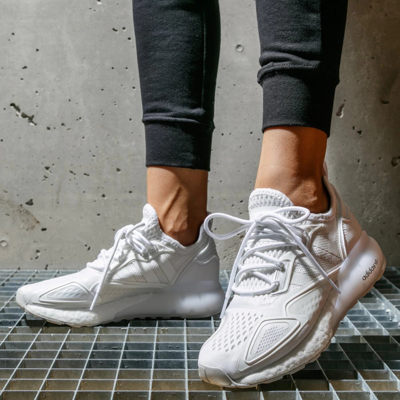 Кроссовки adidas ZX 2K Boost Cloud White