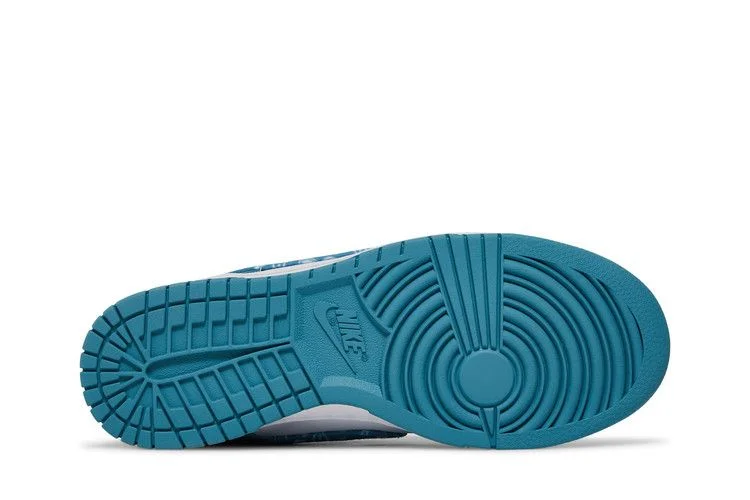 Кроссовки Nike Wmns Dunk Low 'Blue Paisley'