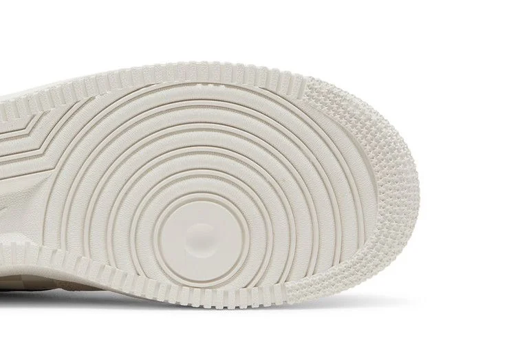 Кроссовки LeBron James x Nike Air Force 1 'Strive For Greatness'