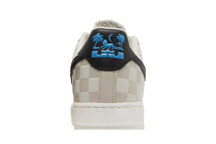 Кроссовки LeBron James x Nike Air Force 1 'Strive For Greatness'