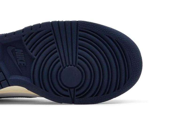 Кроссовки Nike Wmns Dunk Low 'Vintage Navy'