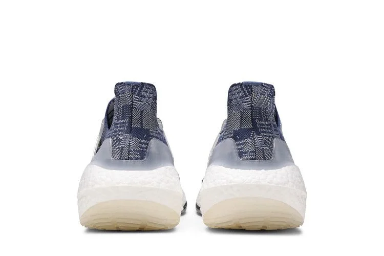 Кроссовки adidas UltraBoost 21 'Sashiko'