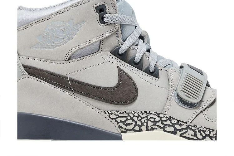 Кроссовки Air Jordan Legacy 312 'Wolf Grey'