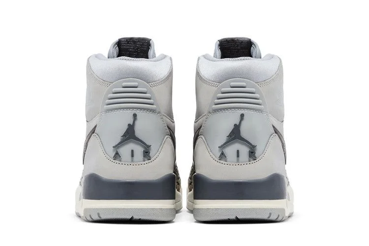 Кроссовки Air Jordan Legacy 312 'Wolf Grey'