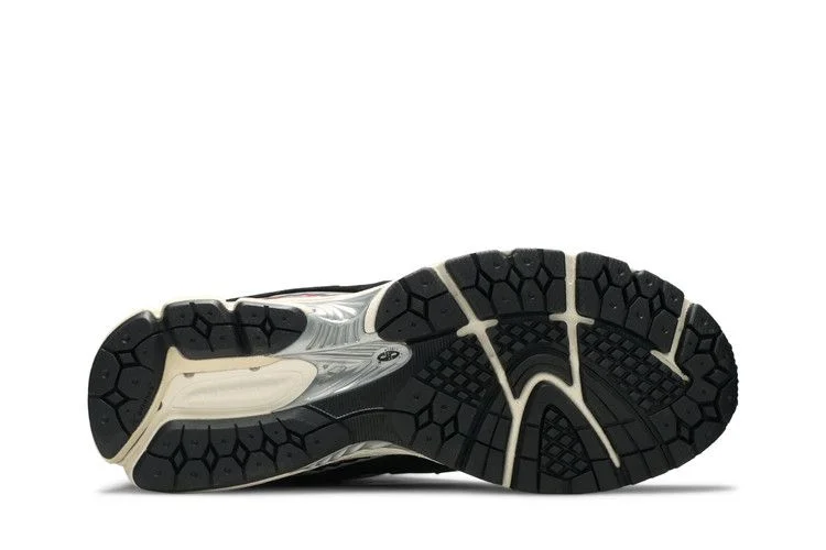 Кроссовки BAPE x New Balance 2002R 'Apes Together Strong - Black Camo'