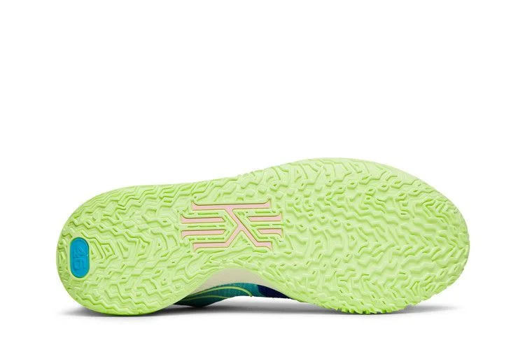 Кроссовки Sue Bird x Nike Kyrie Low 4 'Dynasty'
