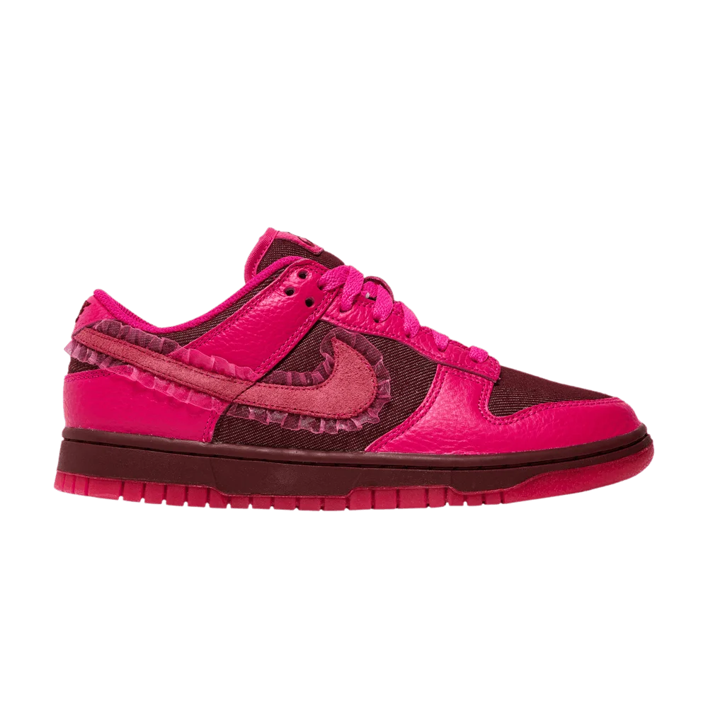 Кроссовки Nike Wmns Dunk Low 'Valentine's Day'