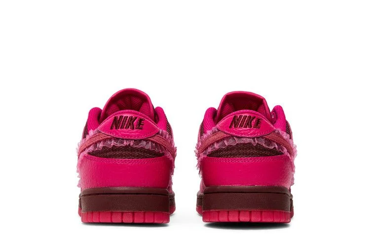 Кроссовки Nike Wmns Dunk Low 'Valentine's Day'