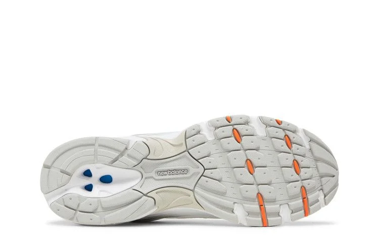 Кроссовки New Balance 530 'Silver Metallic Team Orange'