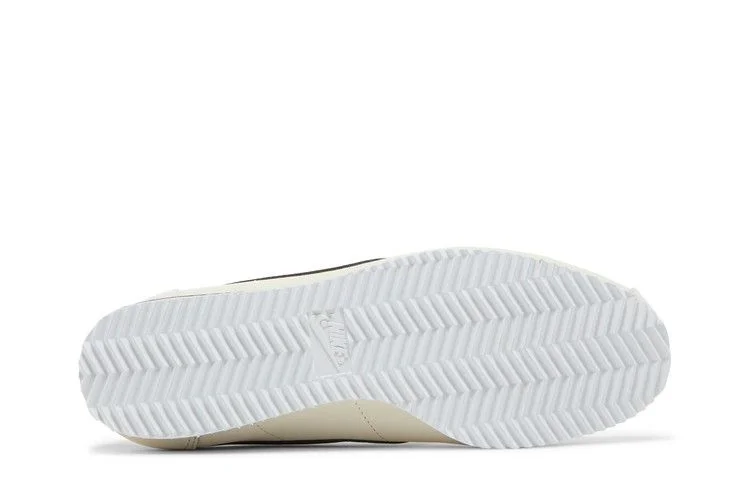Кроссовки Nike Wmns Classic Cortez Leather 'Pale Ivory'