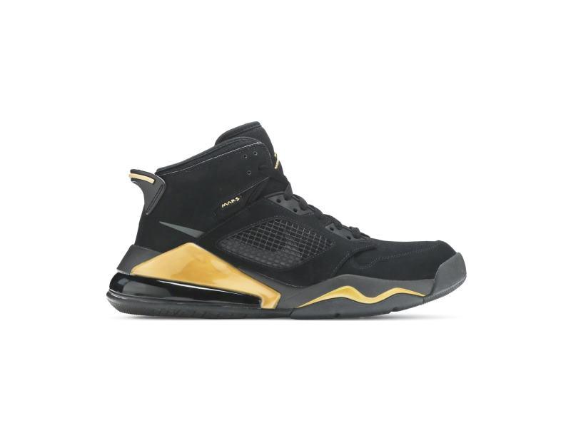 air-jordan-mars-270-black-gold