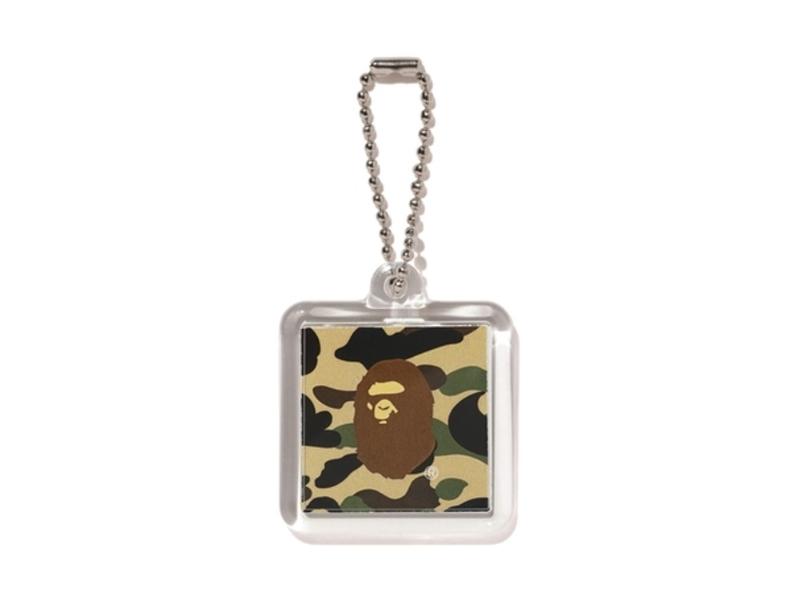 bape-1st-camo-keychain-camo