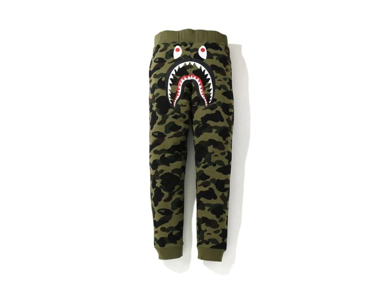 bape-1st-camo-shark-slim-sweatpants-green-black