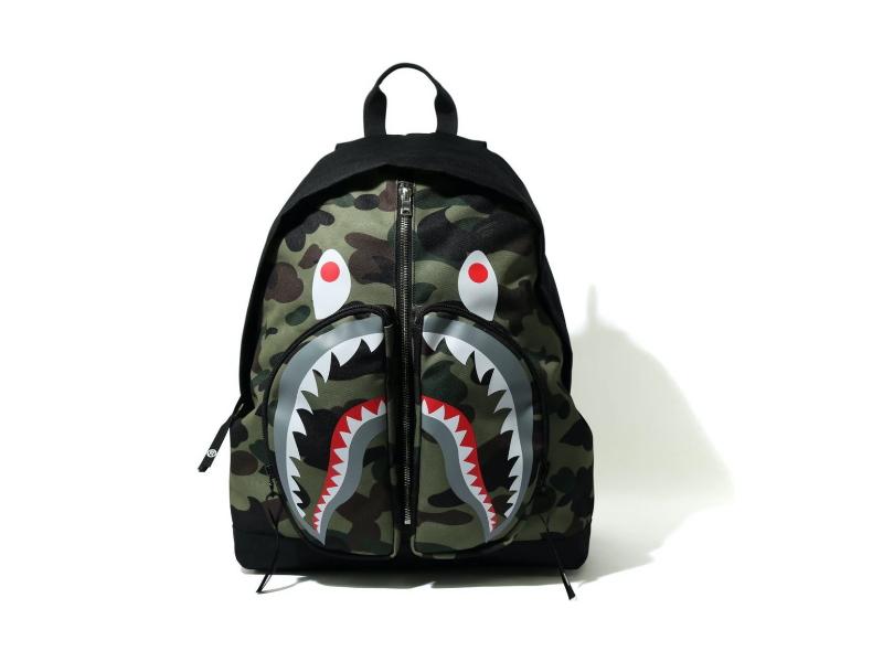 bape-1st-camo-shark-day-pack-ss21-green