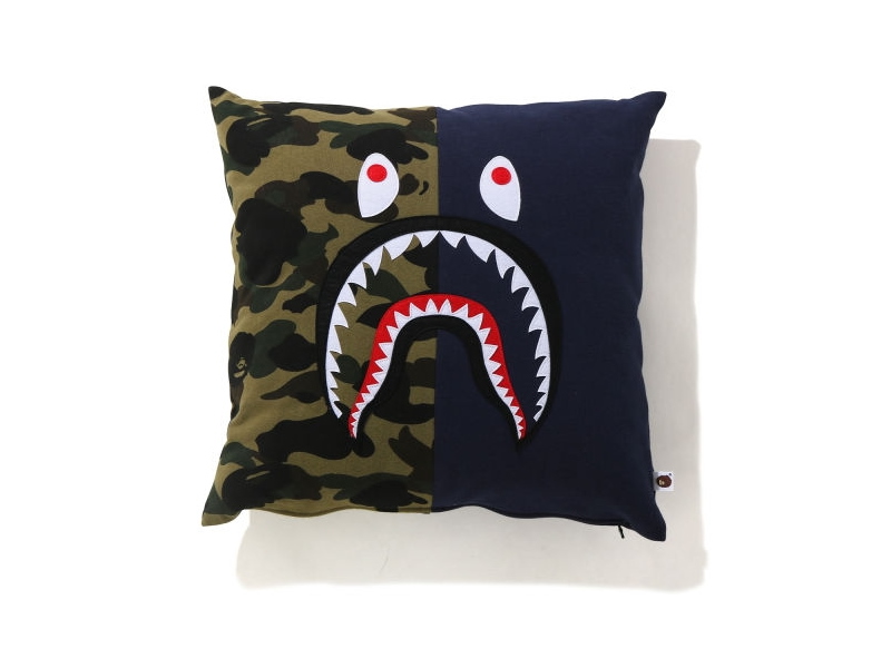 bape-1st-camo-shark-square-cushion-navy