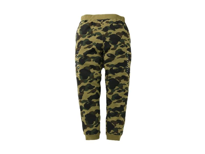 bape-1st-camo-sweatpants-ss21-green