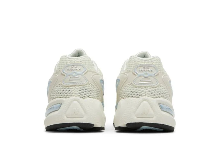 Кроссовки Naked x New Balance 725 'Community Pack'