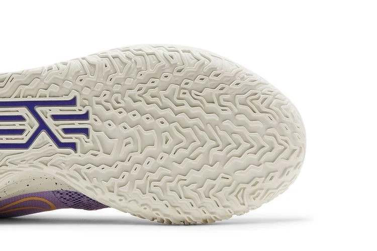 Кроссовки Nike Kyrie 7 'Daughters'