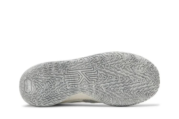 Кроссовки Nike Kyrie 7 SE GS 'Chip'