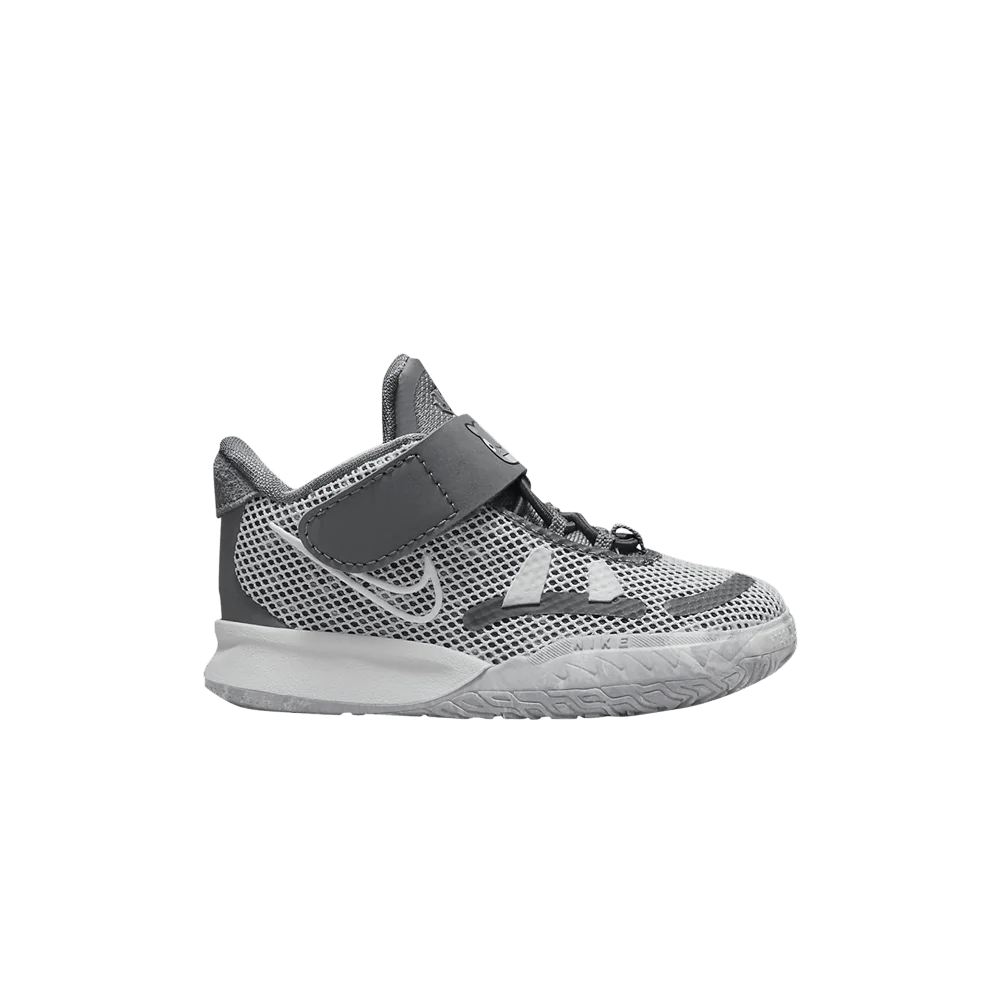 Кроссовки Nike Kyrie 7 SE TD 'Chip'