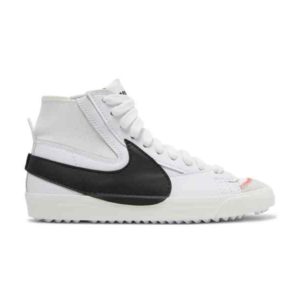 White/Black/White/Sail