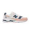 Off White/Peach/Navy