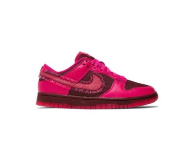 Wmns Nike Dunk Low Valentines Day