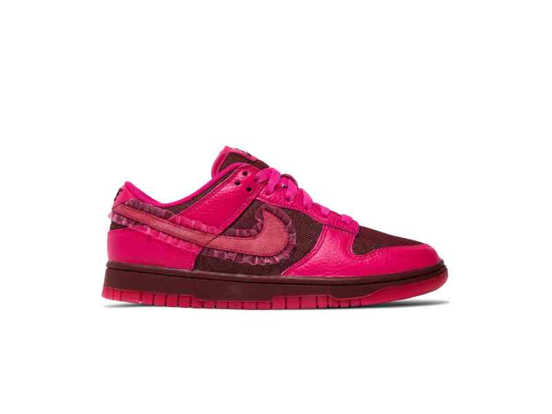 wmns-nike-dunk-low-valentine-s-day