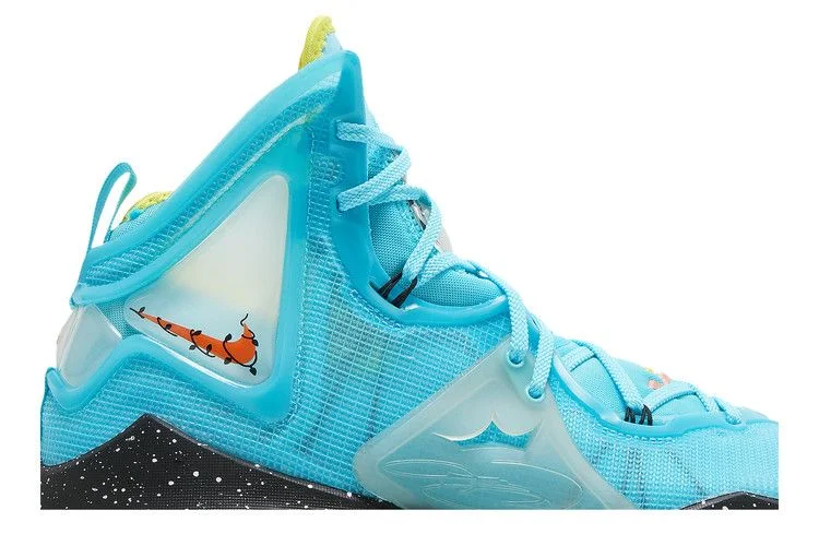 Кроссовки Nike LeBron 19 'Christmas'