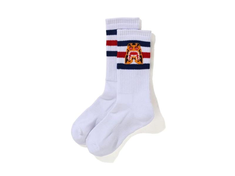 bape-a-bathing-ape-men-tiger-socks-white