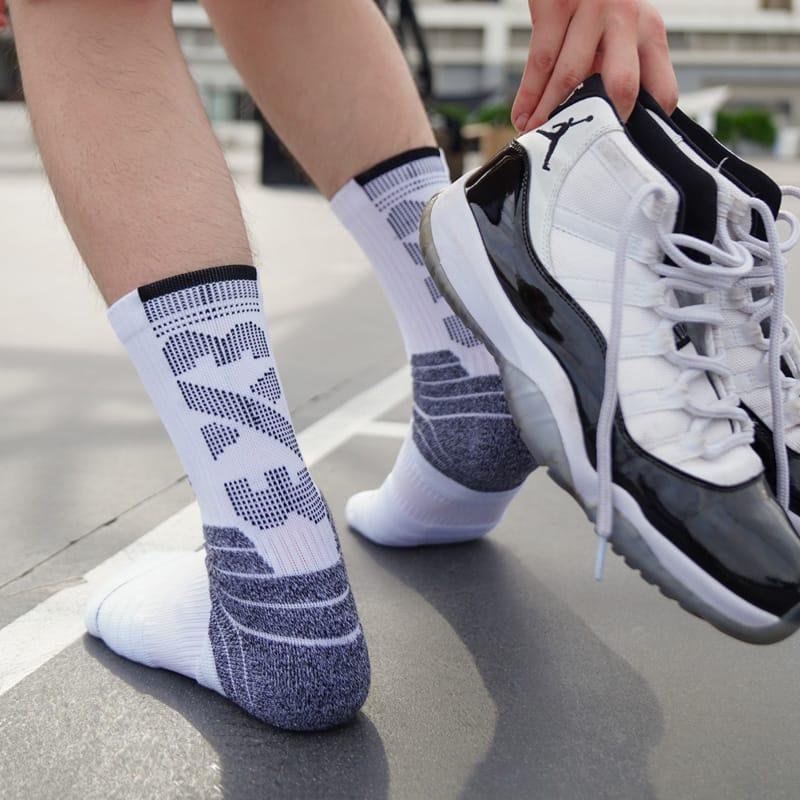 ehot-3x3-white-grey-crew-socks