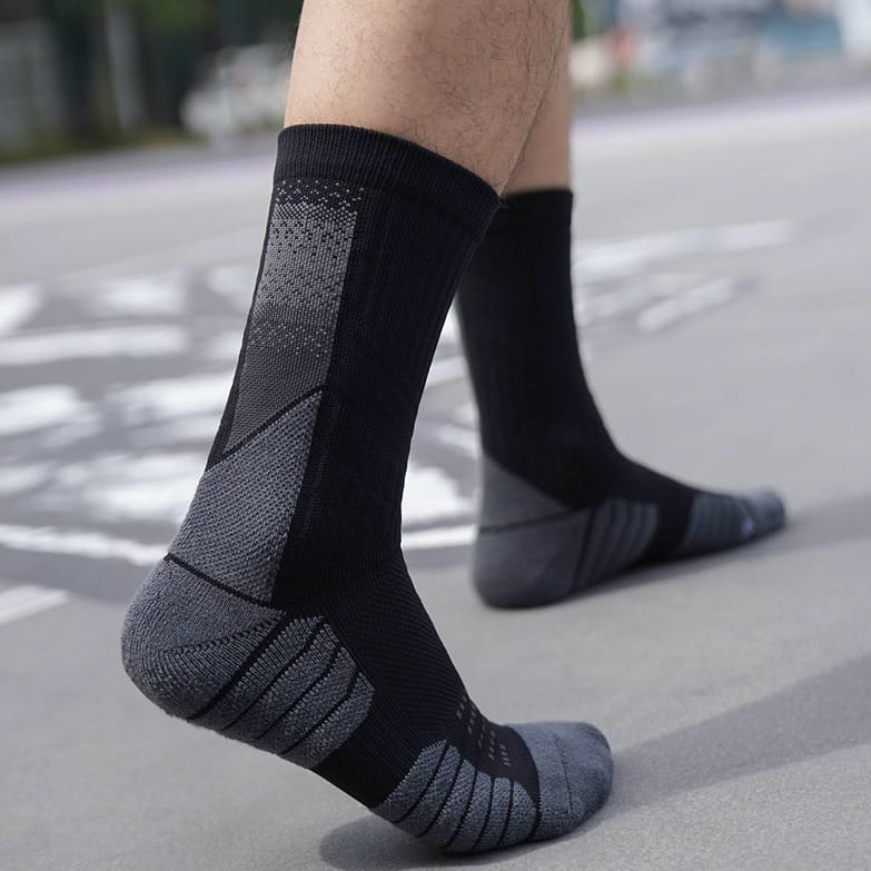 ehot-formation-black-grey-crew-socks