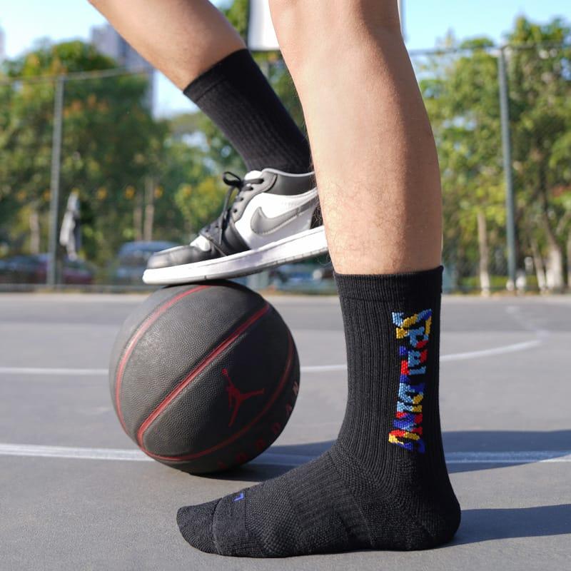 ehot-spalding-text-black-crew-socks