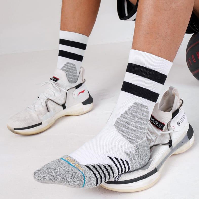 ehot-stripes-white-black-crew-socks