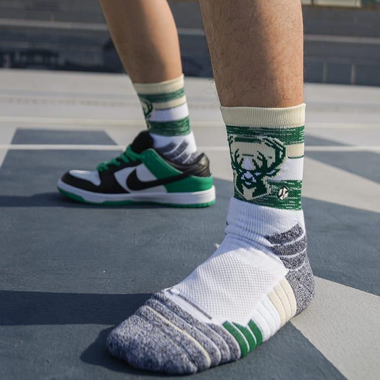 ehot-team-bucks-crew-socks